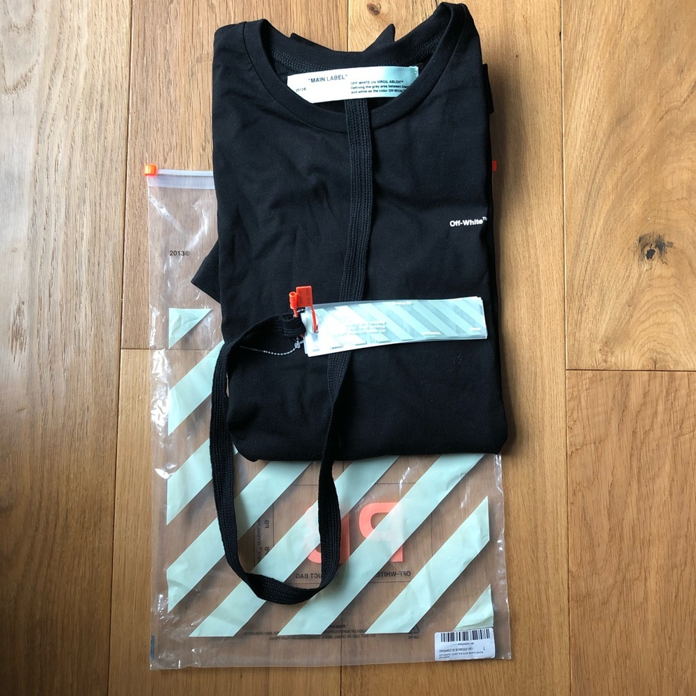 Off-White Black Short Sleeve Tee with Diagonal Tag Detail